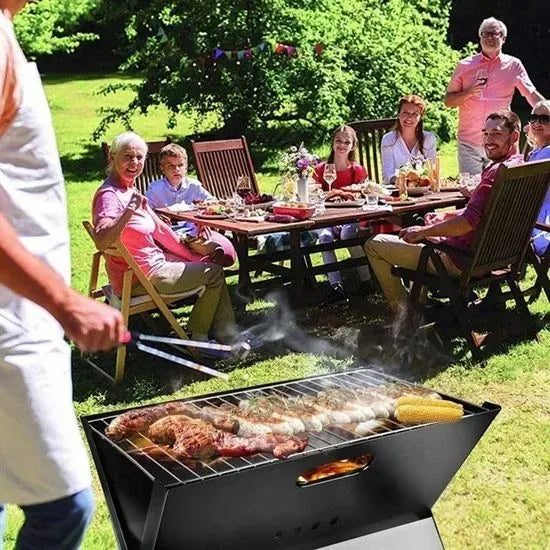 camping equipment foldable grill has small dimensions and is very convenient to transport.