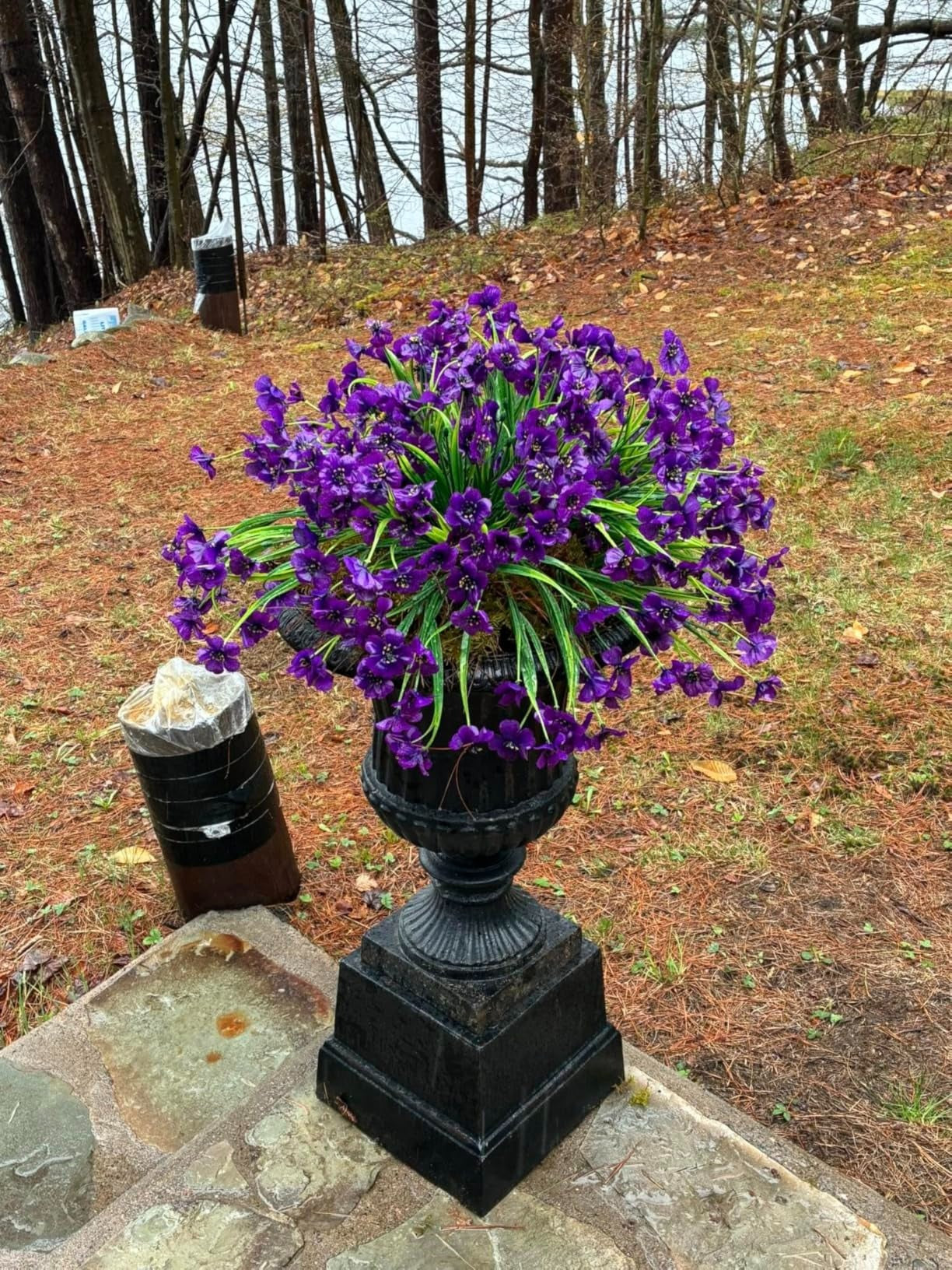 Outdoor Artificial Flowers 21 UV Resistant Bundles Fake Flower Plastic Plants Faux Silk Flowers Porch Hanging Garden Porch Window Box Decorating