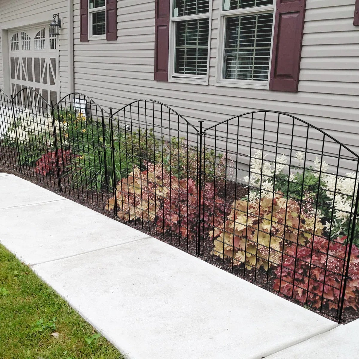 30" H x 29.5" W Black Metal Fencing with 5 Panels Included
