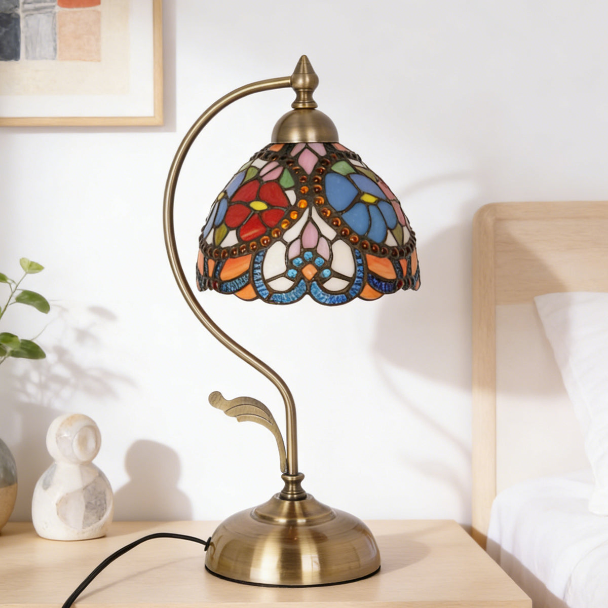 17.3" Tiffany-Style Floral Stained Glass Table Lamp, Antique Brass Gooseneck Frame, 7.5" Shade, E26