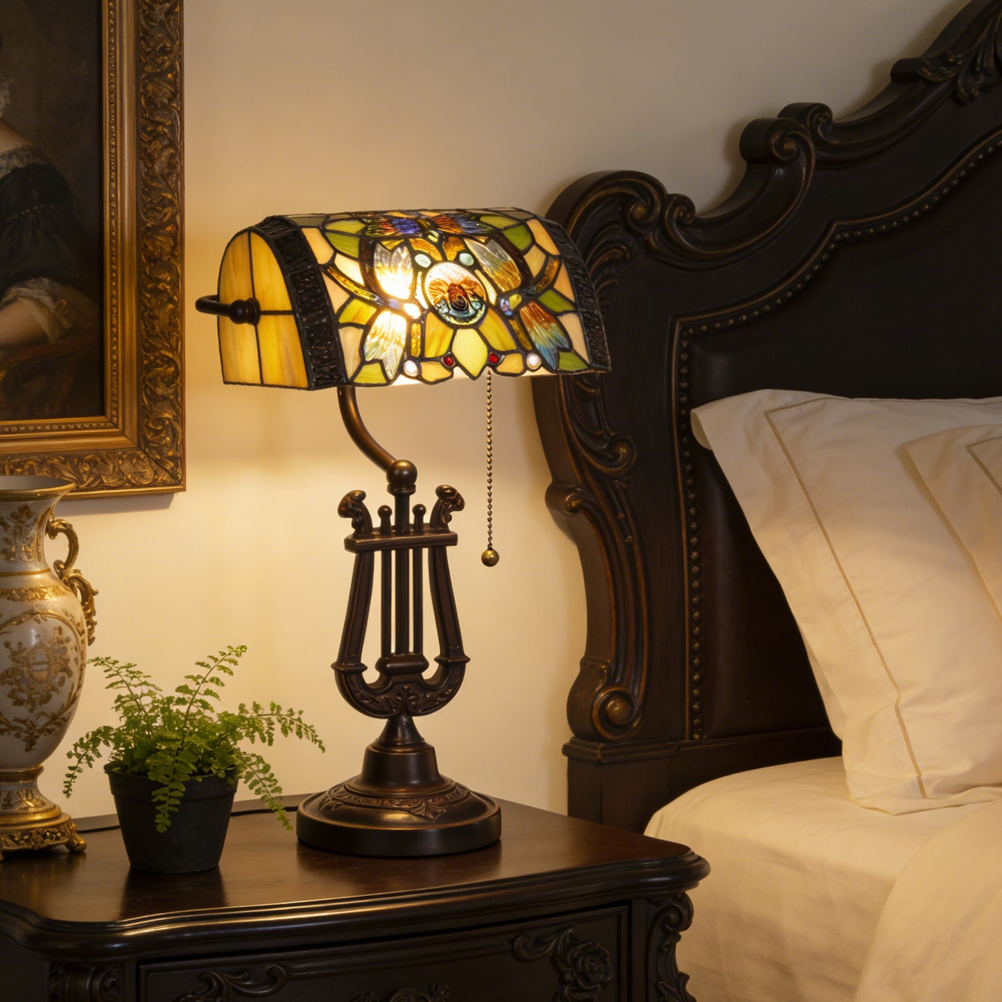 Vintage Stained Glass Table Lamp - Dragonfly Pattern Bedside Lamp