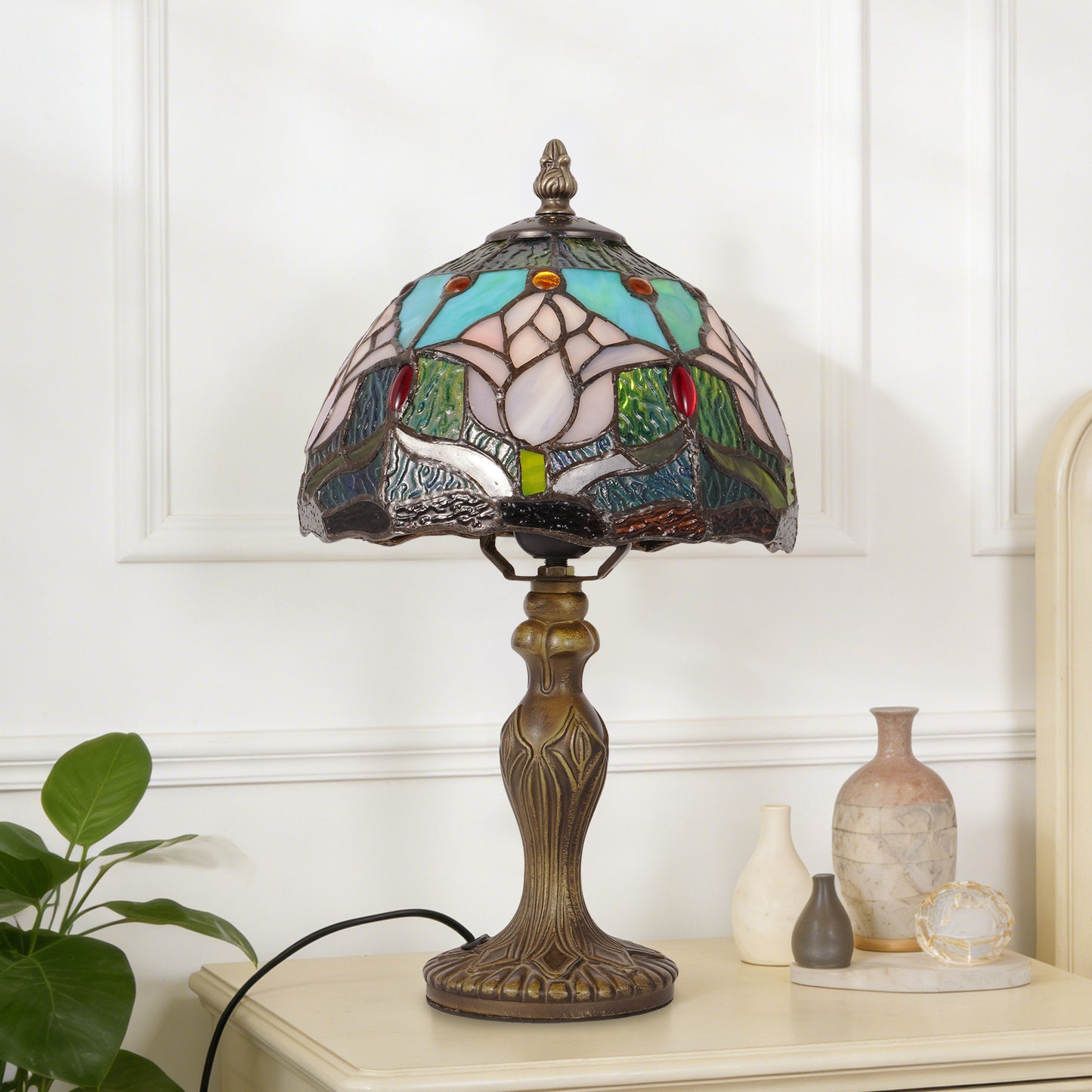 Vintage Stained Glass Table Lamp - Lotus Pattern Tiffany Style Bedside Lamp